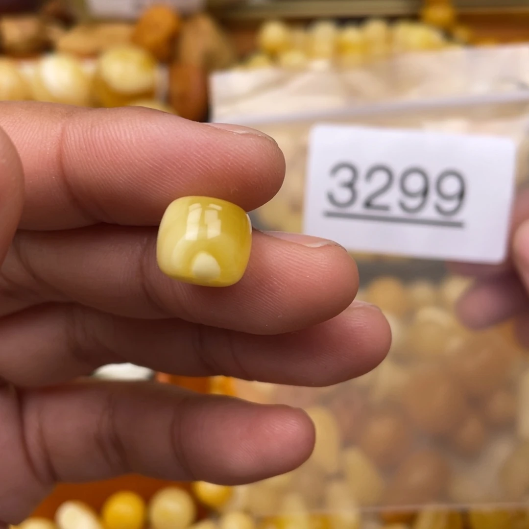 琥珀珠宝奇石未镶嵌大*康