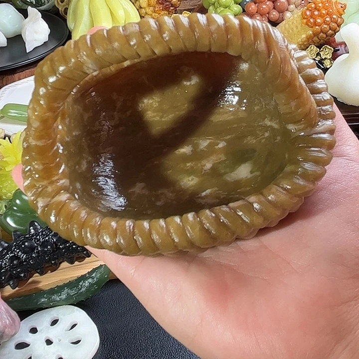 蛇纹石玉框未镶嵌快**光