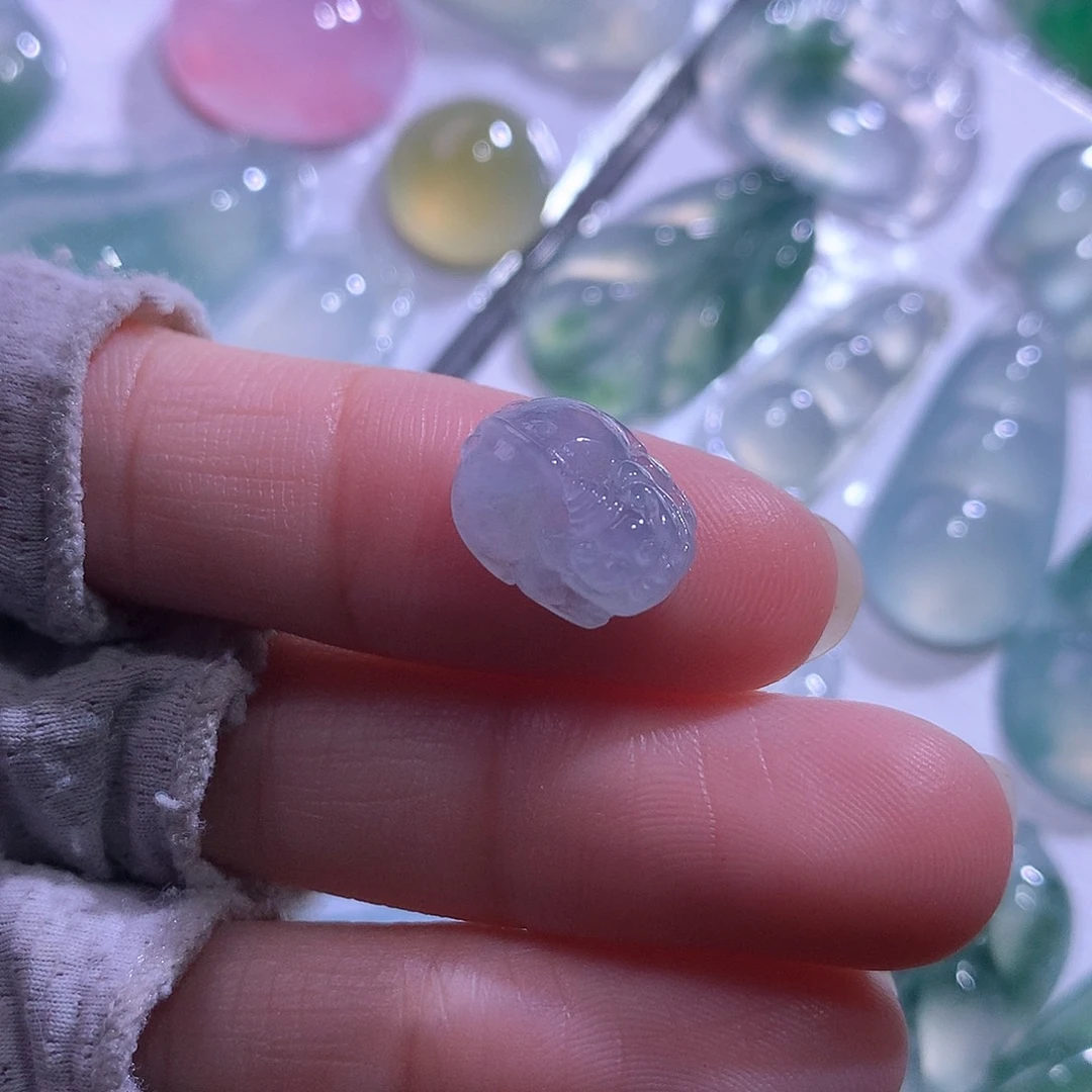颈饰未镶嵌翡翠貔貅