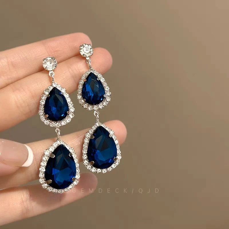 铜合金耳饰 超闪蓝锆石水滴耳环女轻奢复古宫廷风耳钉耳坠