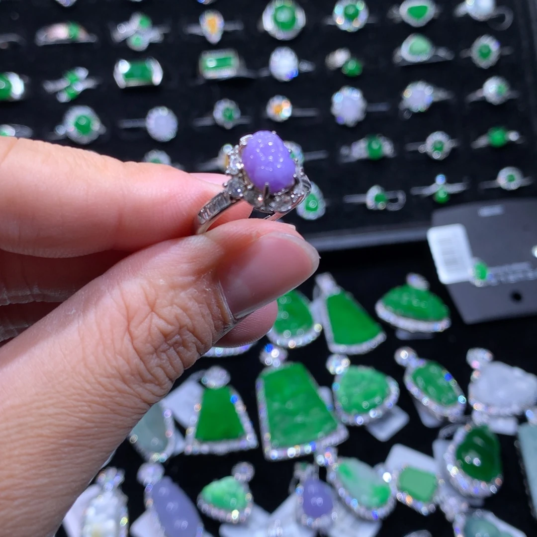 翡翠银S925镶嵌颈饰翡翠