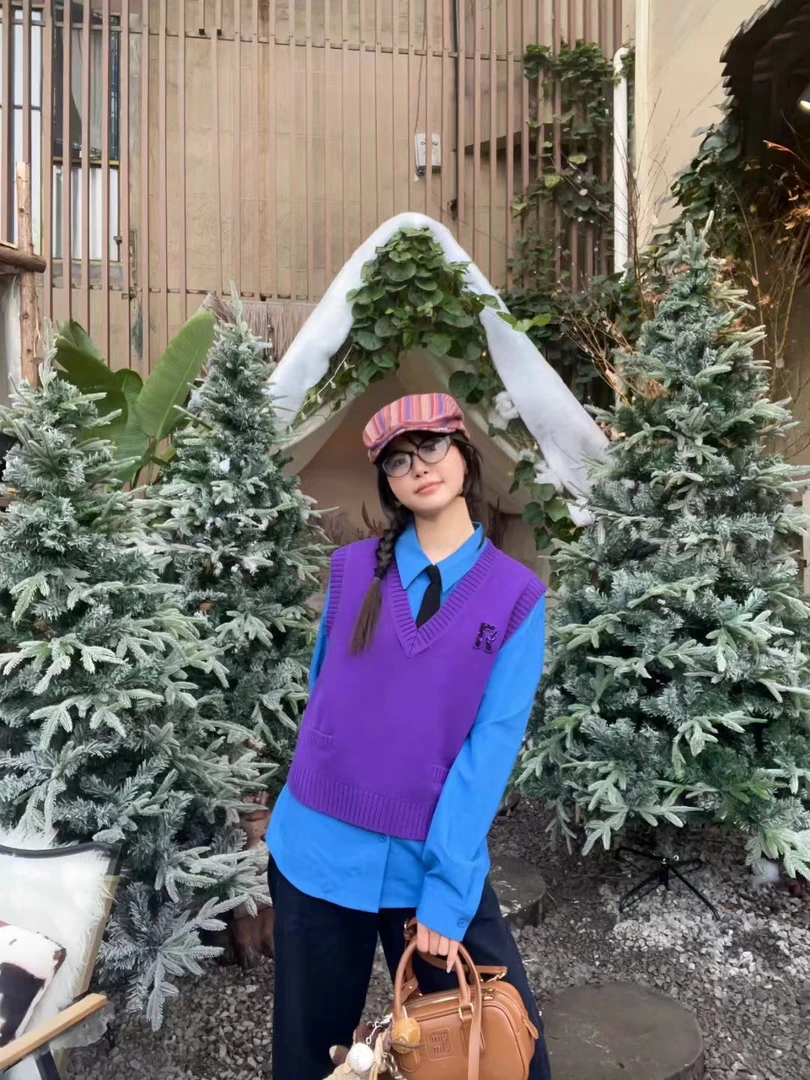 俪妍LIVELY•YAN2025春季新品克莱因蓝衬衣