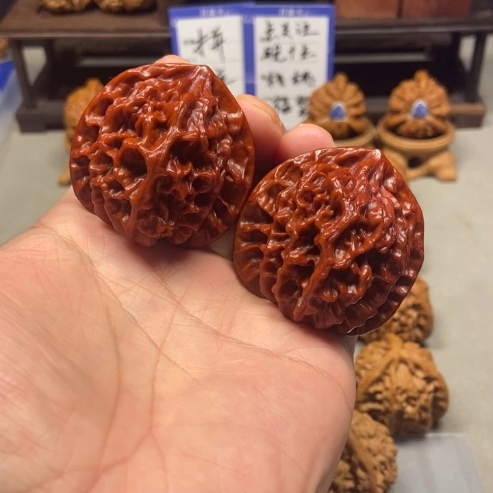 文玩核桃把件44做旧帝王