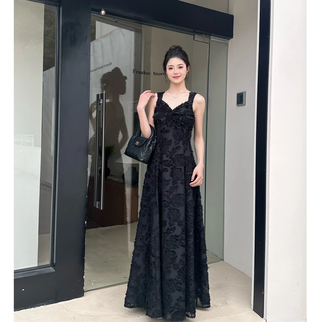 夏季加宽吊带黑色百搭显瘦收腰面料立体提花工艺高级感连衣裙