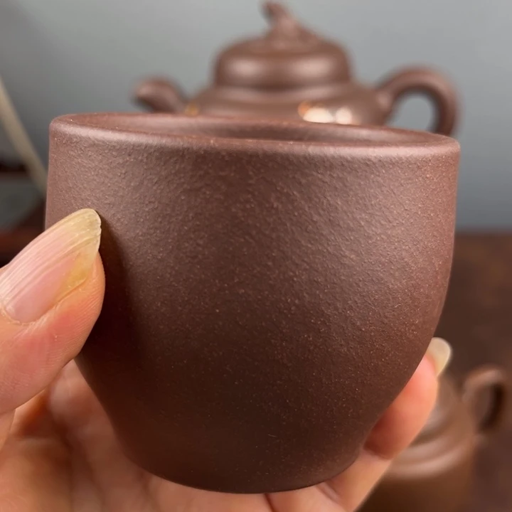 紫砂茶杯在这等了三分钟