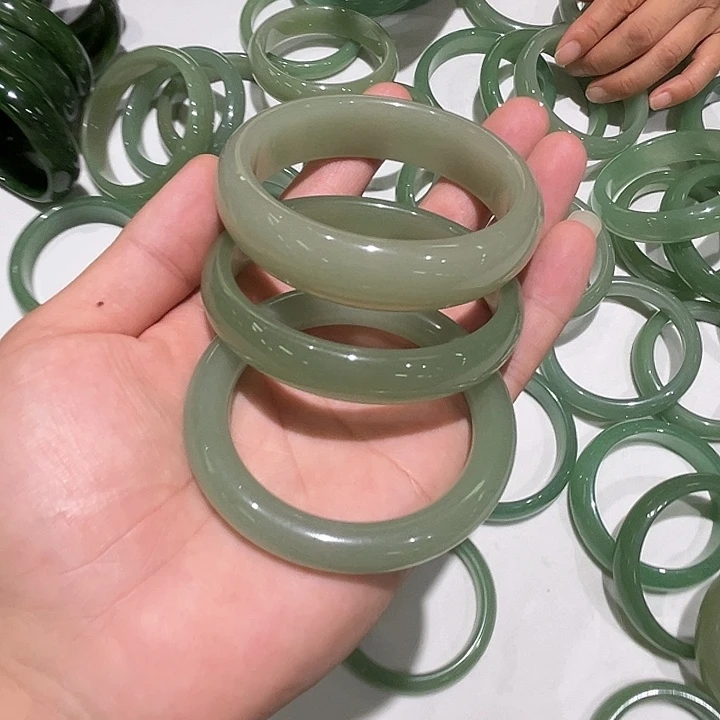 东陵石手镯未镶嵌多样性发货拍一发一