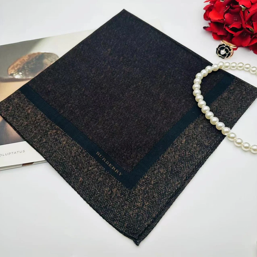 99新 BURBERRY/博柏利 海囤 巴宝莉 丝巾/yy01562