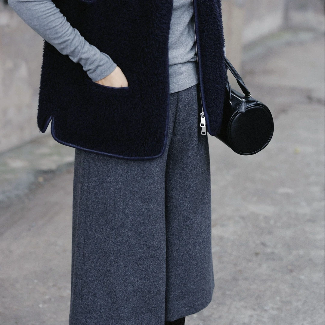 TT设计师【时髦聚光】极简高级感全羊毛微直筒七分裤TT191195