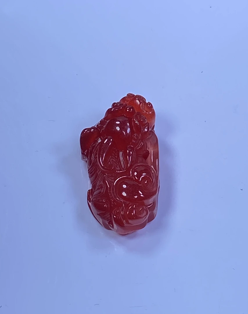 红貔貅吊坠发一个L24（配绳）