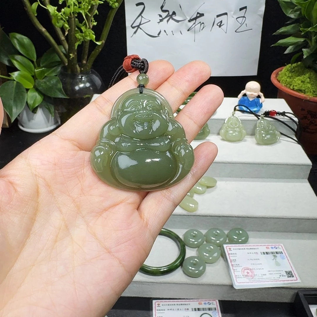 *****和田玉未镶嵌颈饰