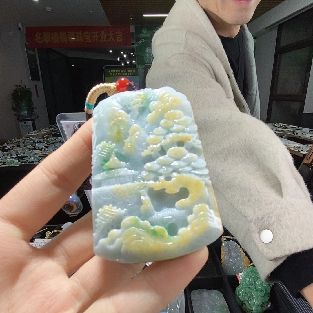 翡翠未镶嵌颈饰翡翠