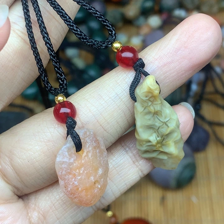 玛瑙/玉髓未镶嵌珠宝半成品一****。