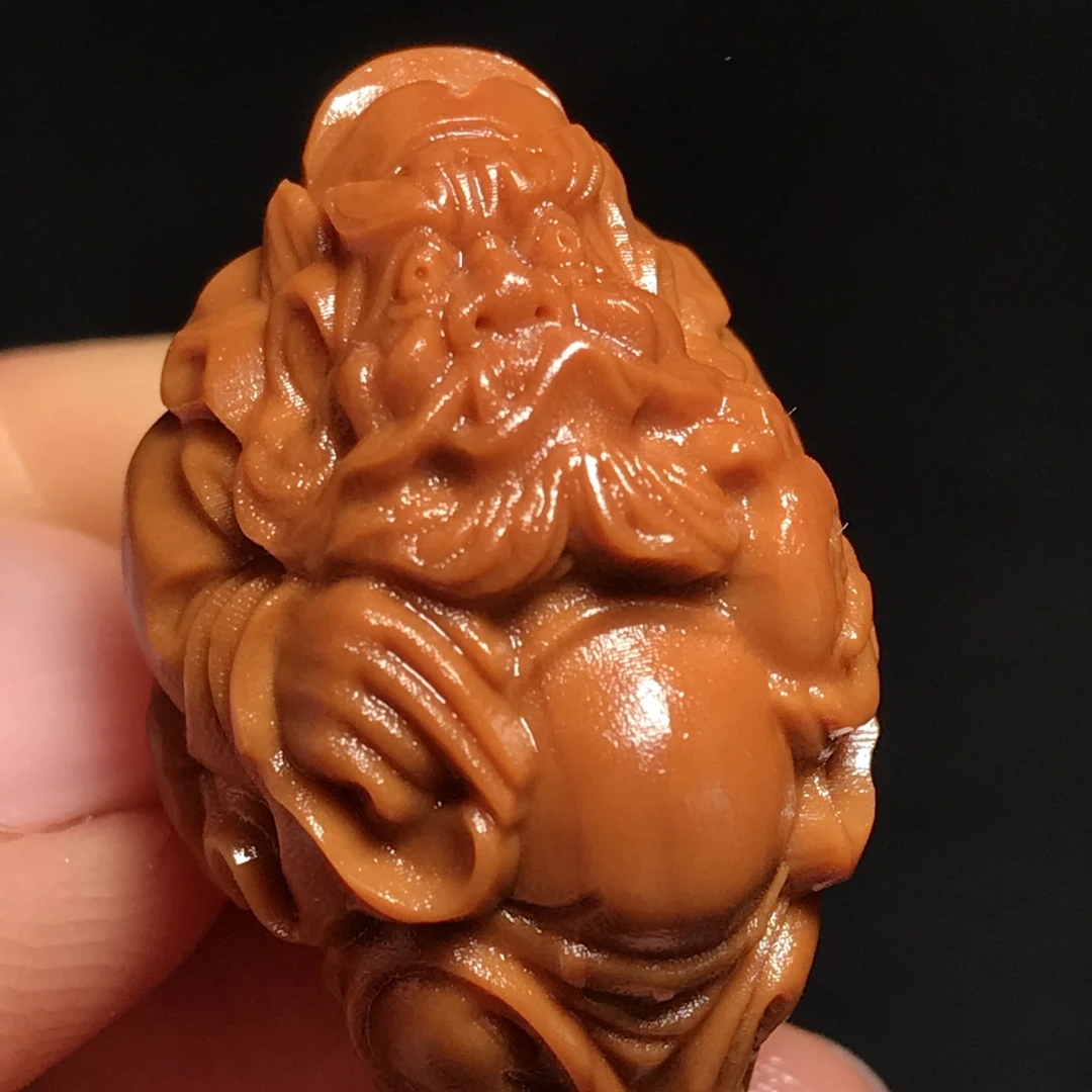 【钟馗醉酒】尺寸1.6x2.4cm左右.3D立体感超强，工艺精湛，创作性强。