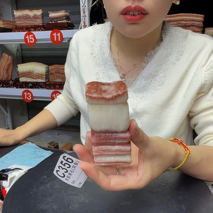 王*生广西天然猪肉石头