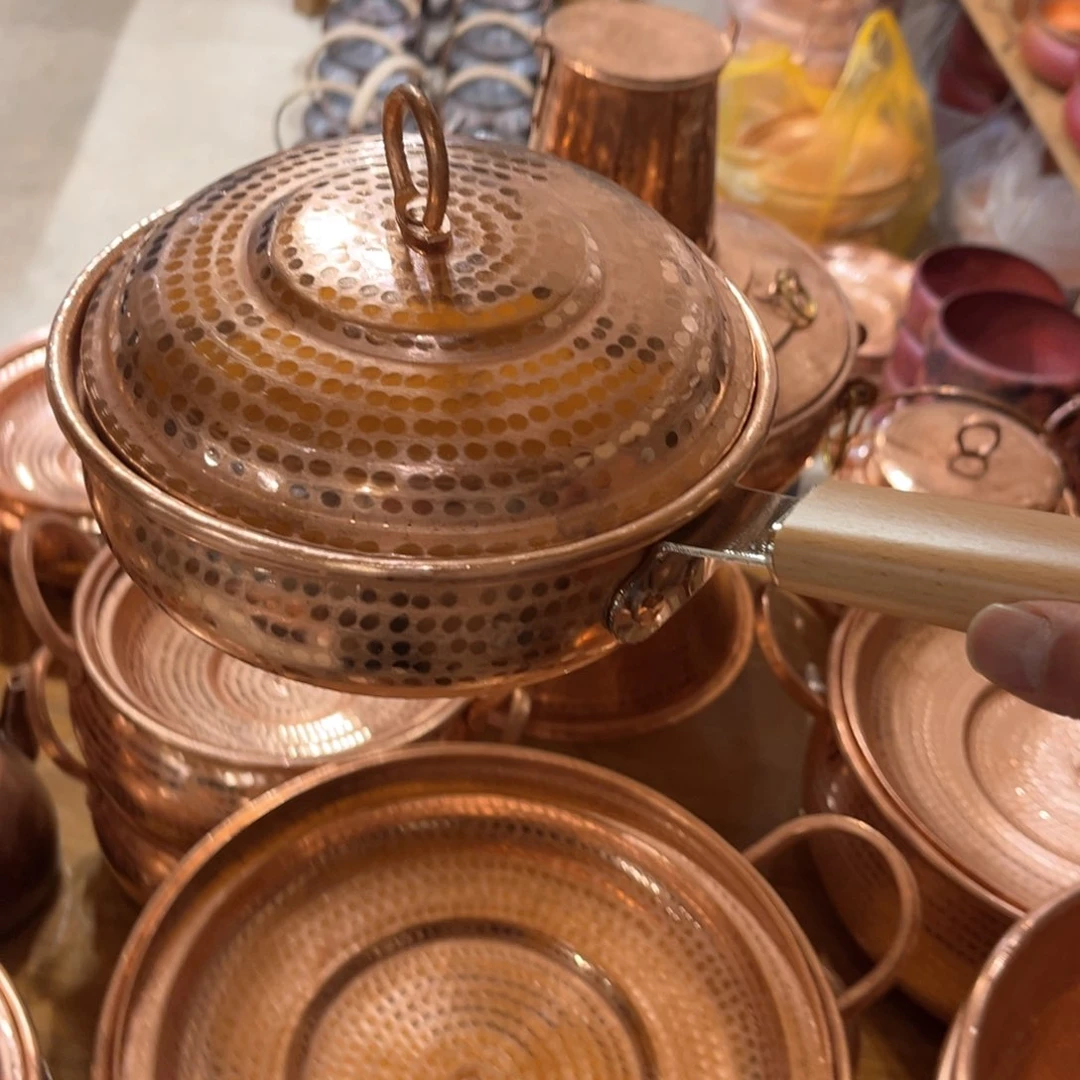 侧把锅手工锻打工艺