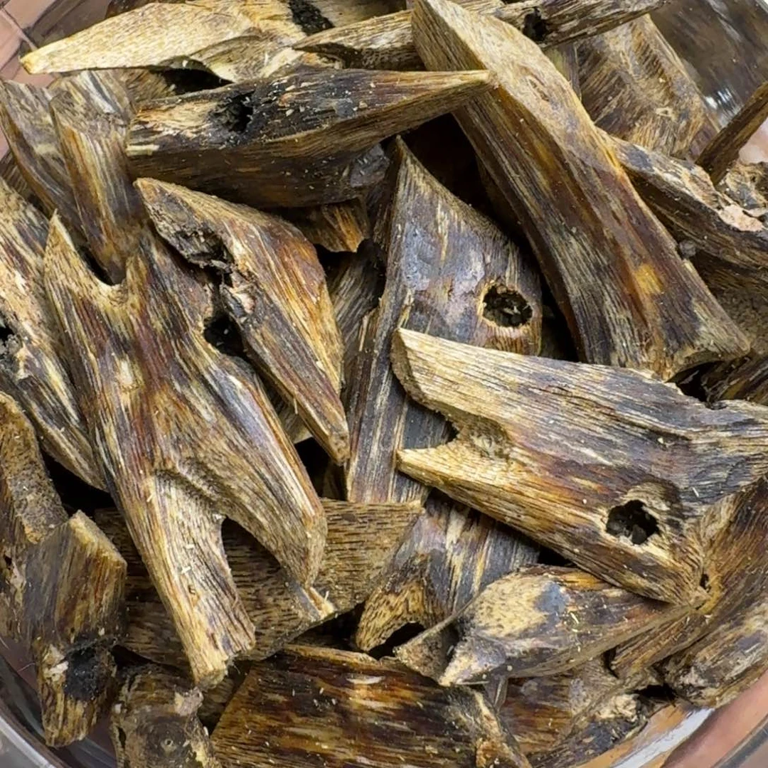 沉香手把件白棋树心油块料50克➕多样性发货