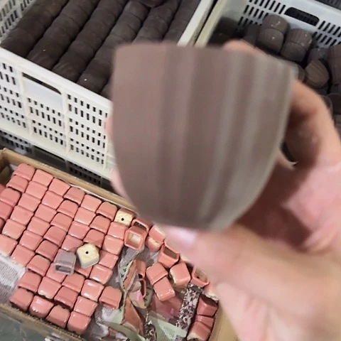 ·当场直播凑15元发·慎拍·