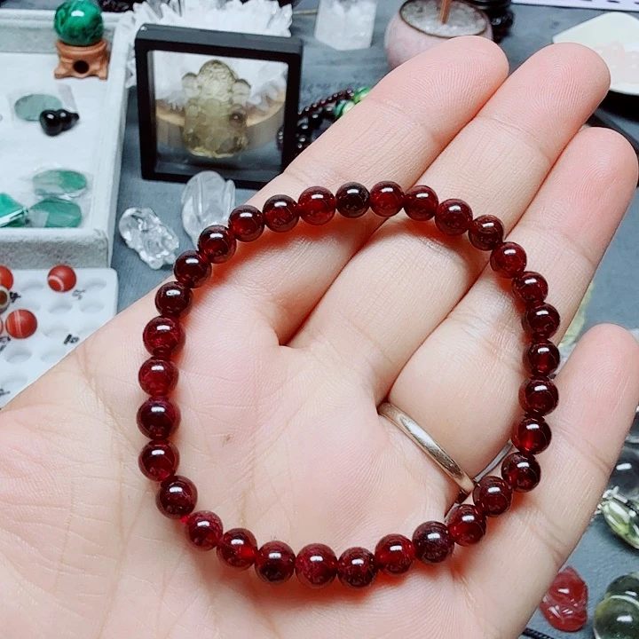 未镶嵌颈饰水晶水晶