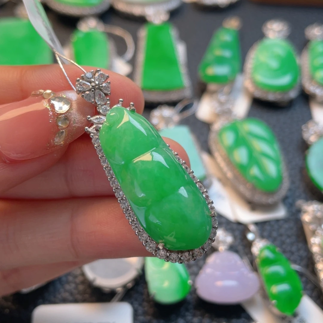 翡翠银S925镶嵌颈饰