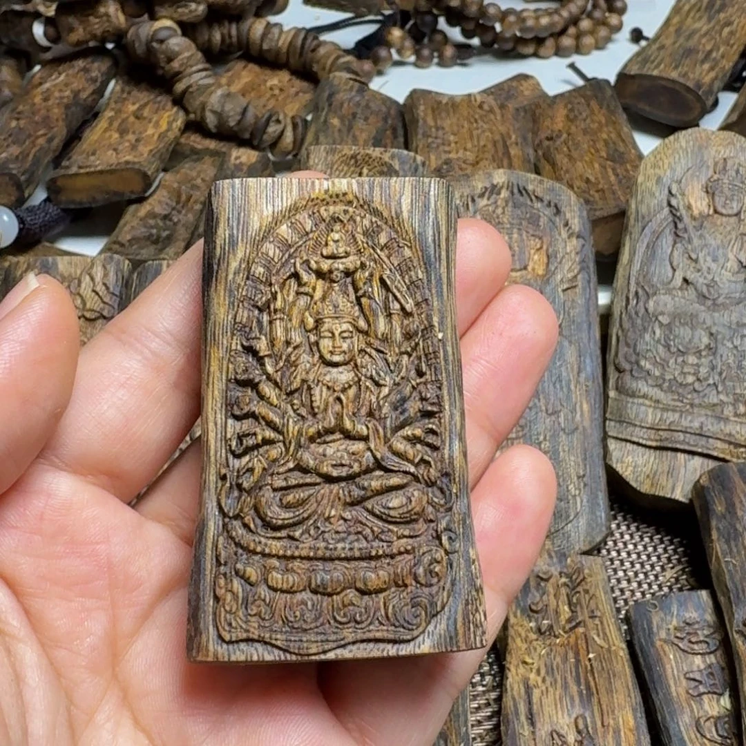 沉香吊坠江***禅白棋千手观音14.7克