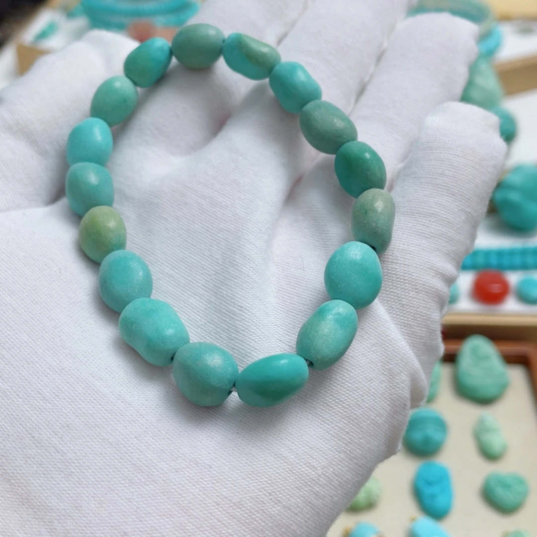 绿松石未镶嵌珠宝奇石