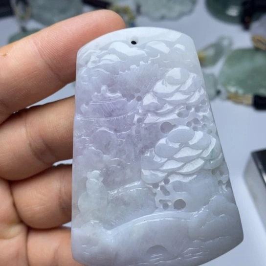 翡翠未镶嵌颈饰翡翠