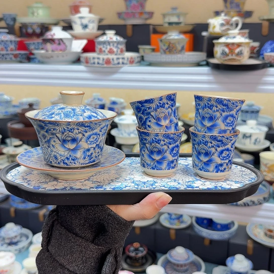 我们都在努力着改变着