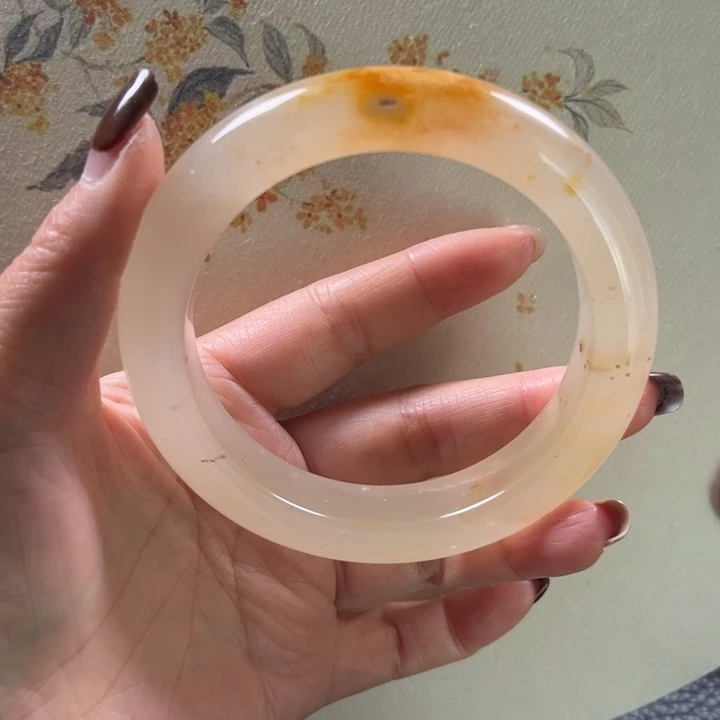 石英质玉未镶嵌手镯62-63福利不退不换沙眼