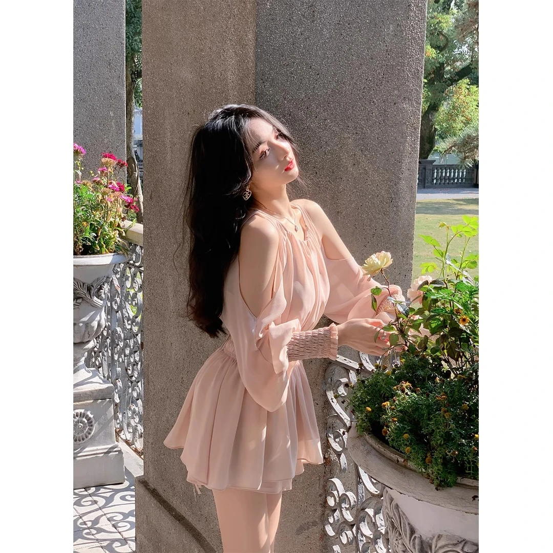 「粉黛芳菲」夏季设计感露肩泡泡袖收腰中长雪纺衫套装女高腰两件套