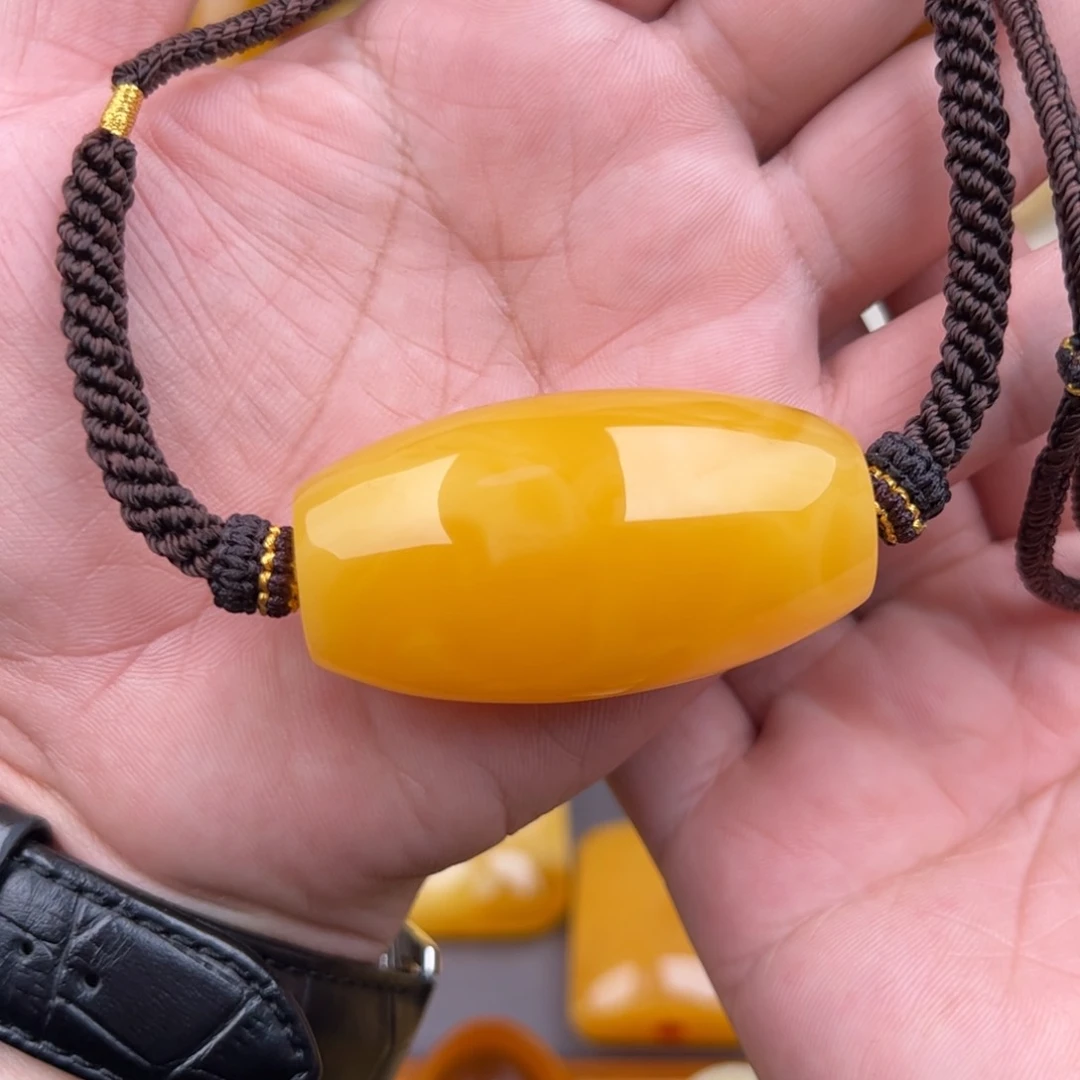 琥珀颈饰未镶嵌酒*纯天然蜜蜡