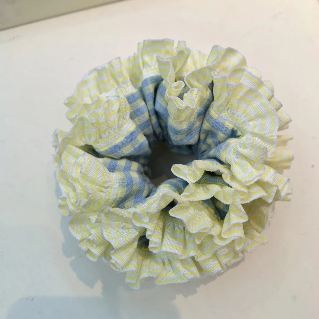 B812黄蓝色格子绣球肠圈