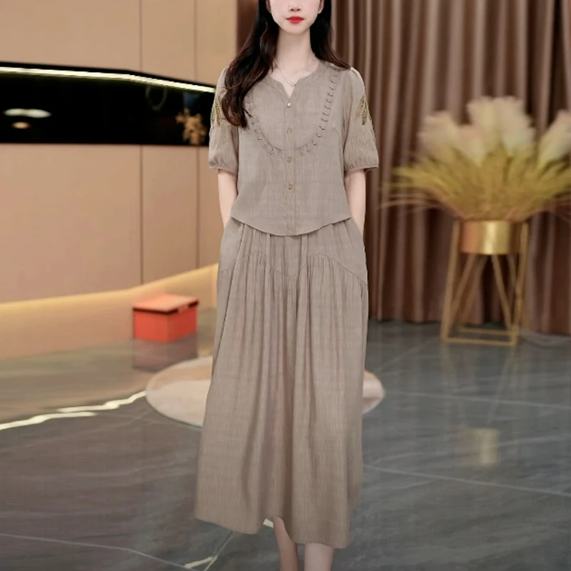 假两件高贵气质短袖裙子女夏季2025新款高级感轻奢洋气显瘦连衣裙