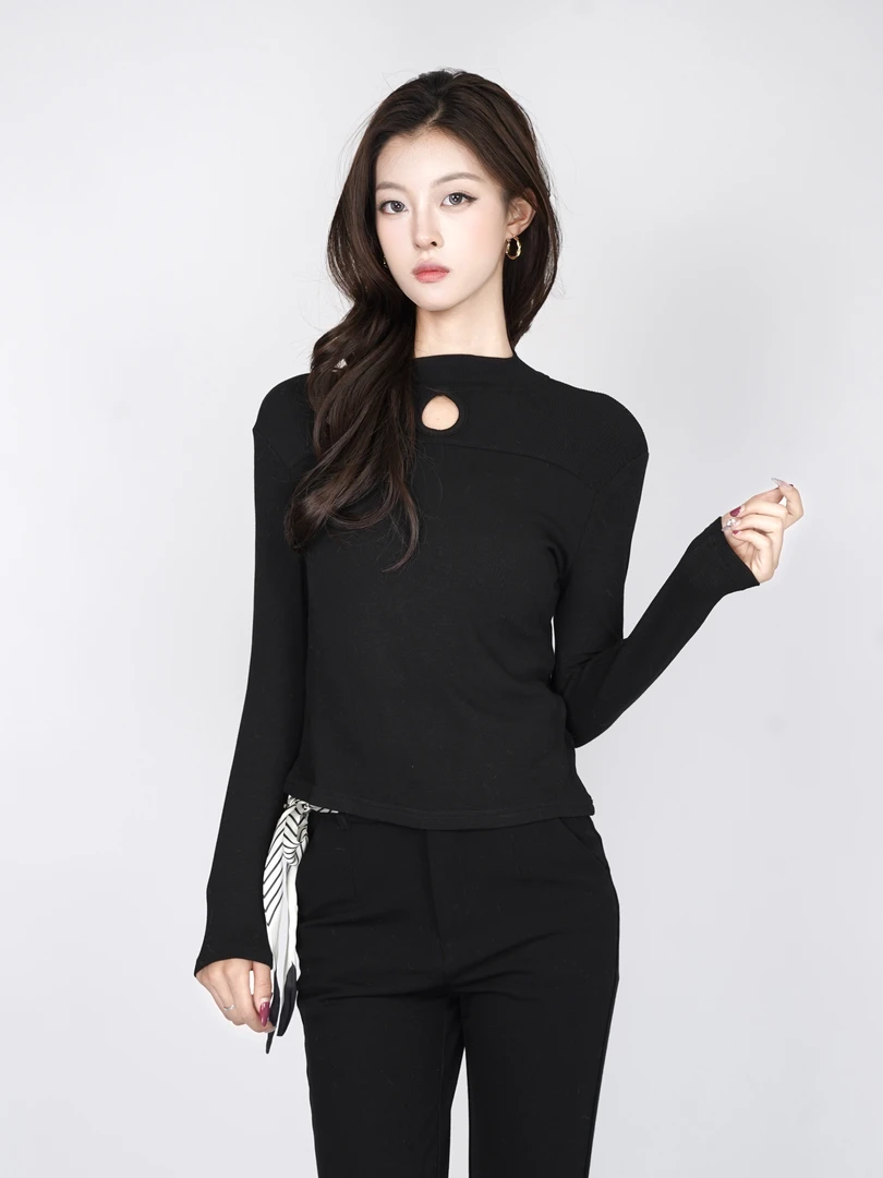 【NEW】秋季通勤百搭休闲中领棉感长袖打底衫