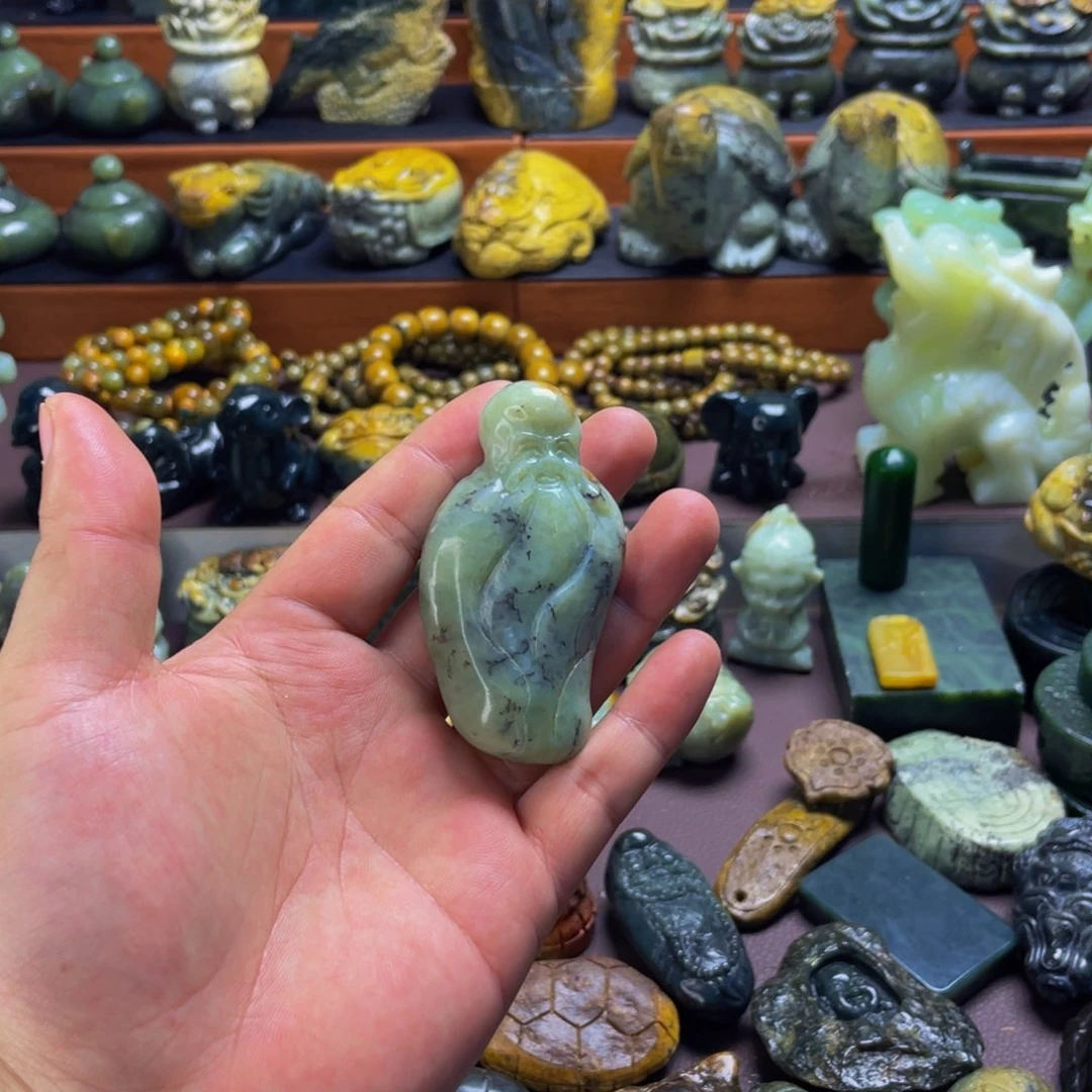 【闪购商品】未镶嵌岫岩河磨玉（透闪石质玉）挂件