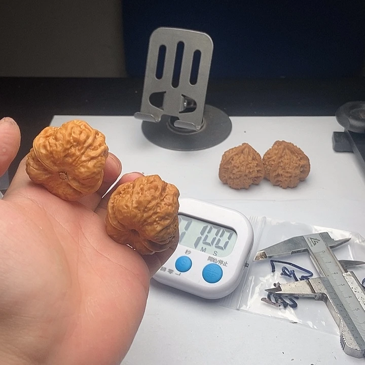 桃核吊坠天*水头我在这里
