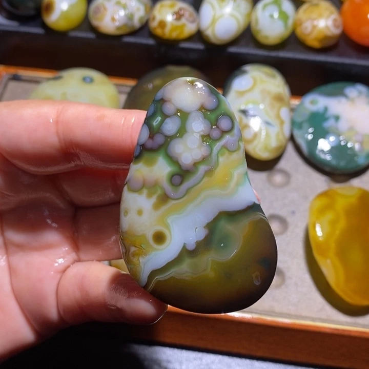 未镶嵌玛瑙/玉髓珠宝半成品117