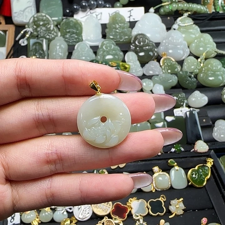 和田玉银S925镶嵌颈饰