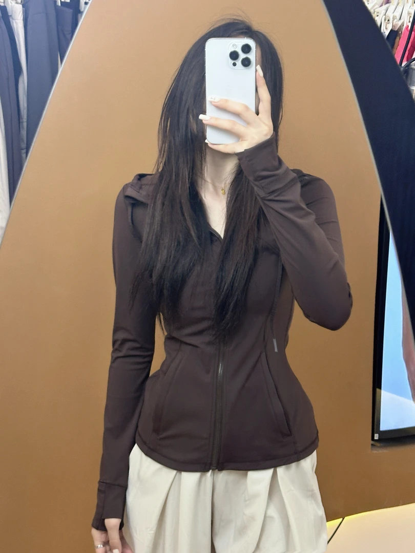 WR 常规款define立领 修身显瘦的运动外套款金丝已上架