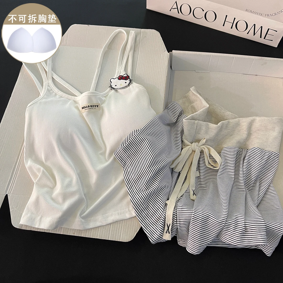 睡衣女款夏季简约带胸垫吊带短裤莫代尔棉学生可爱宽松家居服套装