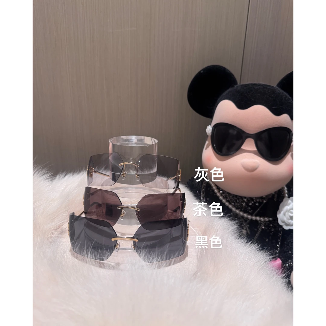 P1392 椭圆宽版墨镜