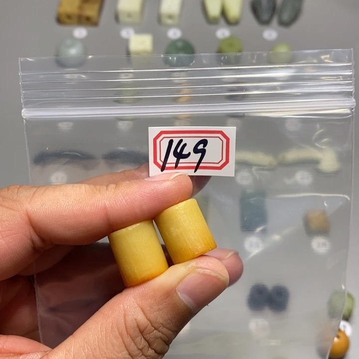 蛇纹石玉颈饰未镶嵌R****m
