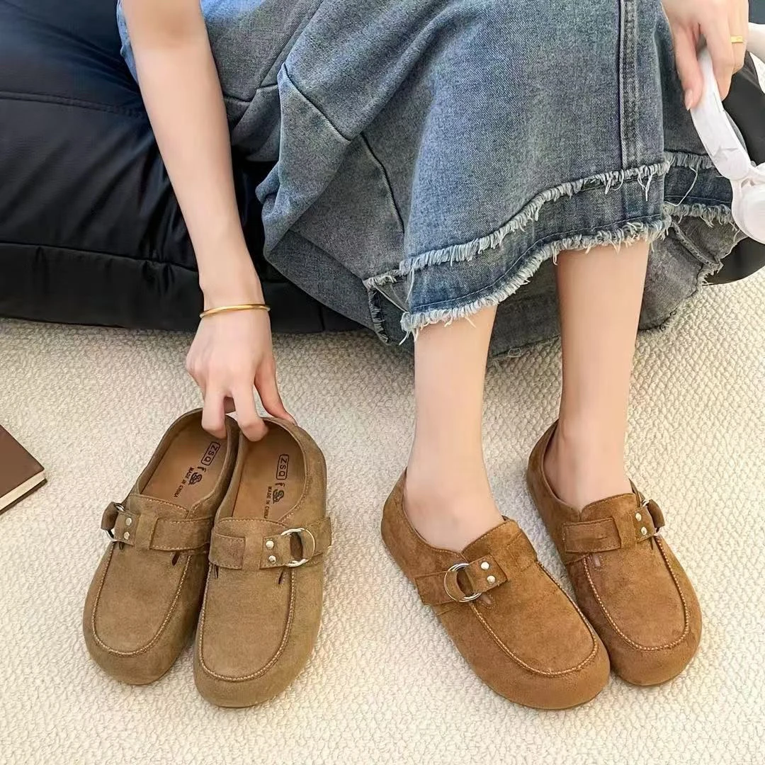 2025秋季新款复古风皮带扣磨砂皮平底豆豆单鞋一脚蹬勃肯乐福鞋女