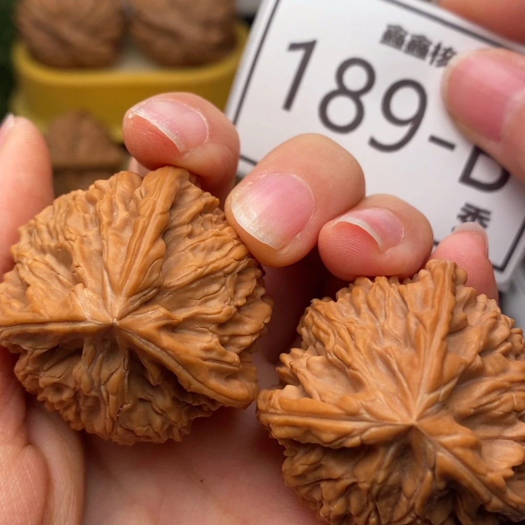 文玩核桃把件玉龙奔40……