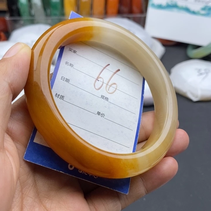 未镶嵌手镯石英质玉