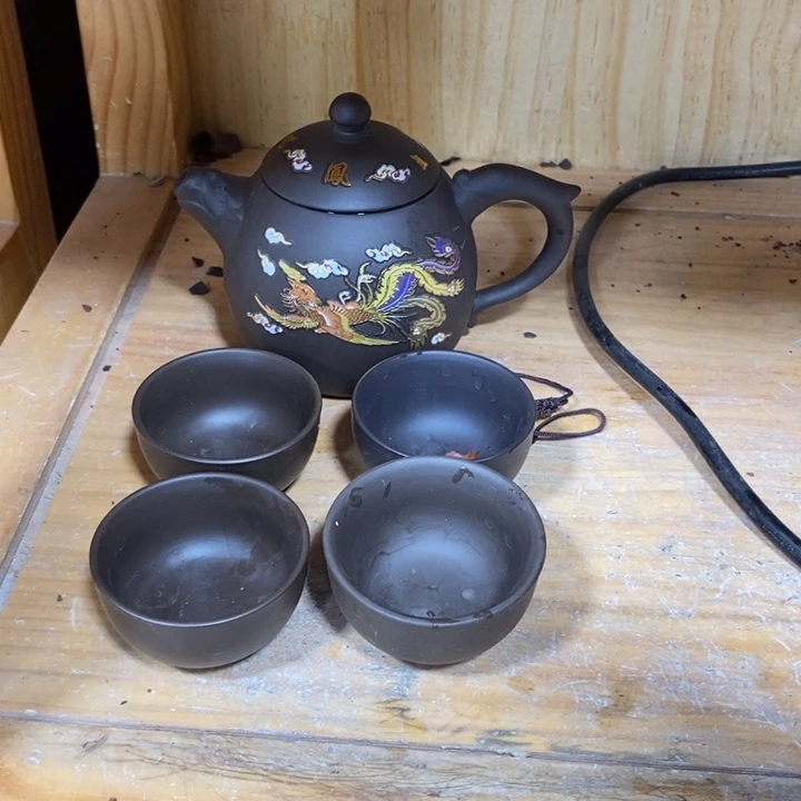 紫砂茶壶我也不知道