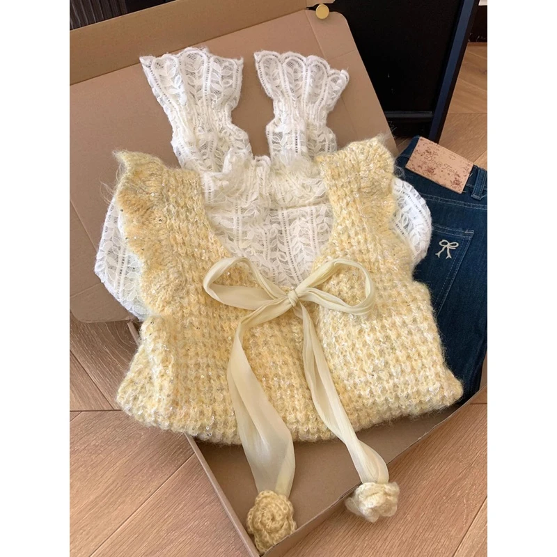 巨好看早秋一整套气质减龄高级感巨好看时尚蕾丝针织衫马甲两件套