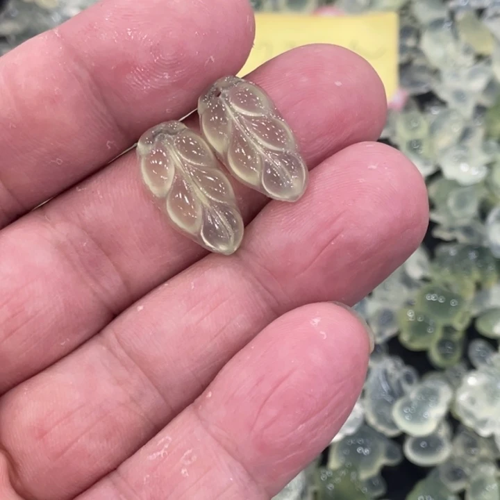 蛇纹石玉合金颈饰