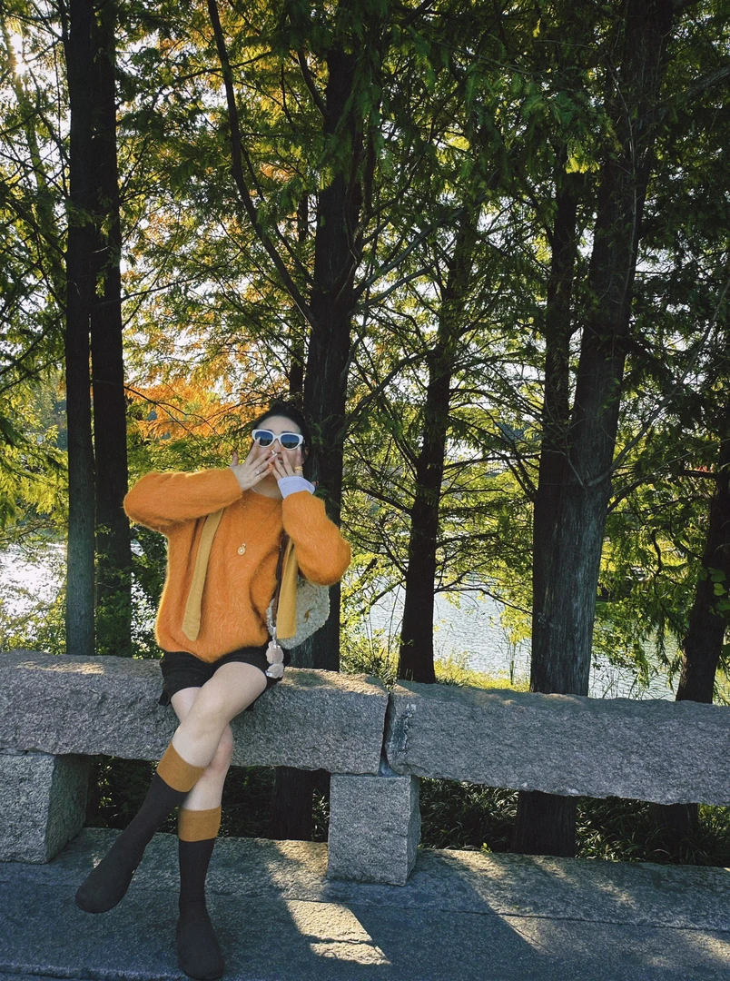 1985-1【三炫女装】白月光~冬季新款拉毛工艺圆领宽松纯色百搭毛衣