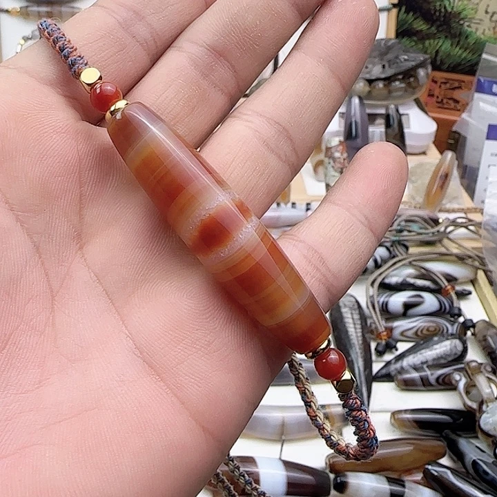 玛瑙/玉髓颈饰未镶嵌五****姆