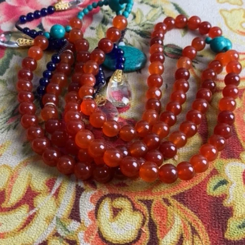 q w er t y ui o p